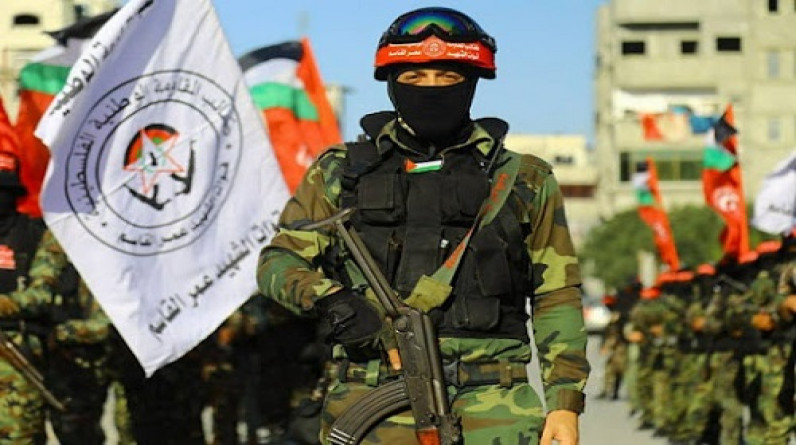 قوات-الشهيد-عمر-القاسم-تفجر-ناقلة-جند-إسرائيلية-في-رفح
